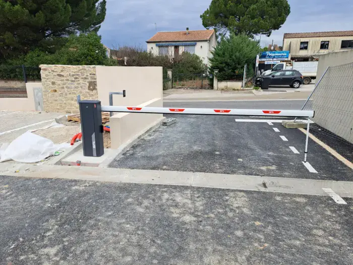 ATD 30 installation d'une barrière Giotto BT B Ultra 36 à Caveirac